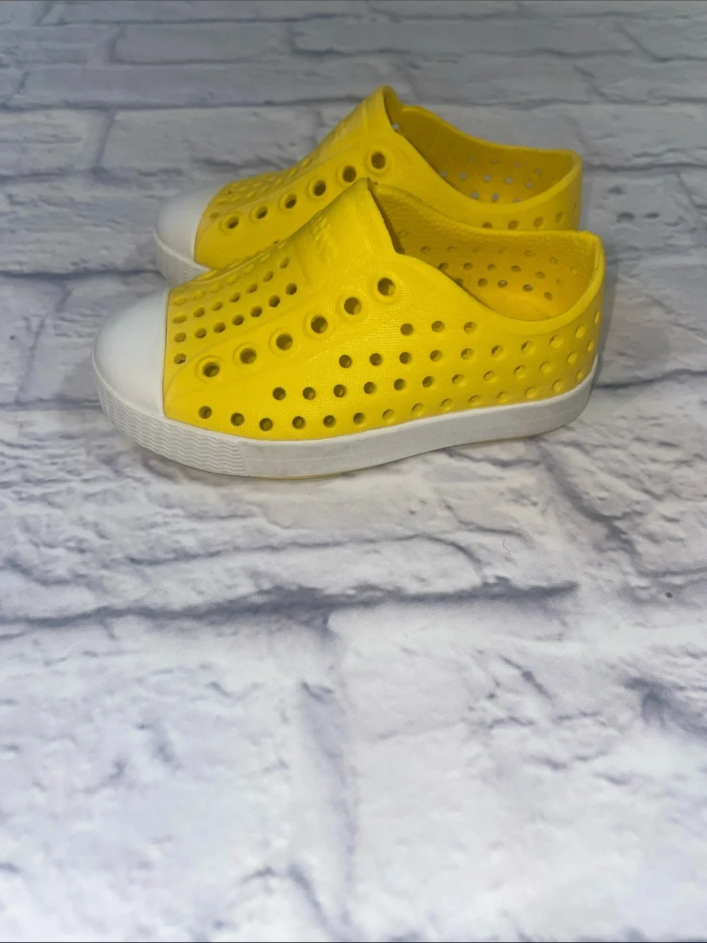 Native Jefferson - Yellow. Size 5c